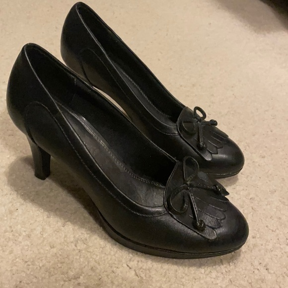Naturalizer black pumps with bow size 7.5 M - Picture 3 of 8